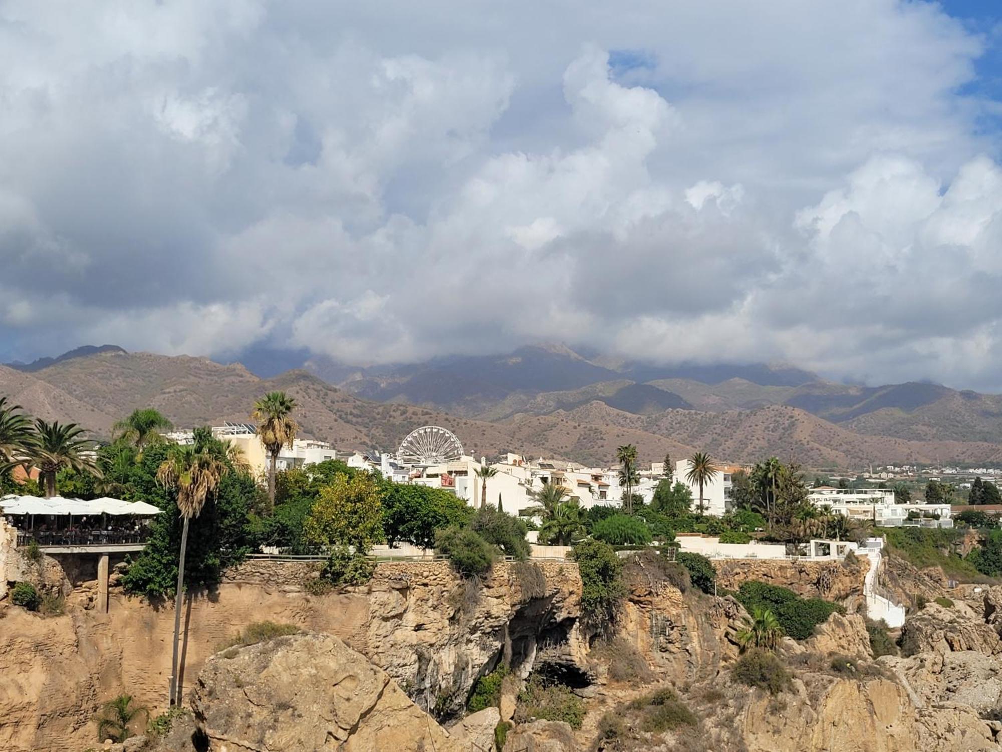 Apartamentos Nerja 2 ภายนอก รูปภาพ